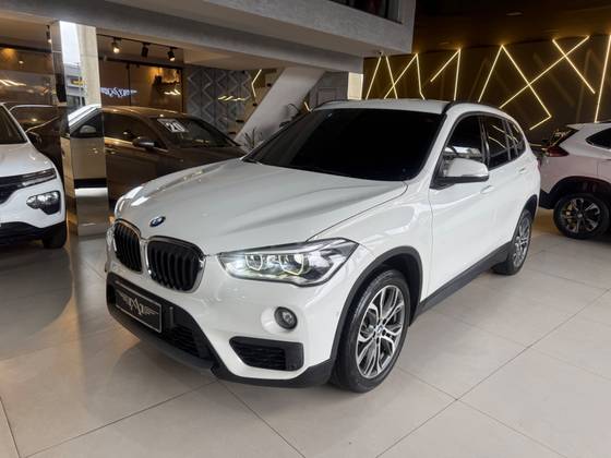 BMW X1 2.0 16V TURBO ACTIVEFLEX SDRIVE20I 4P AUTOMÁTICO BMW X1 2.0 16V TURBO ACTIVEFLEX SDRIVE20I 4P AUTOMÁTICO